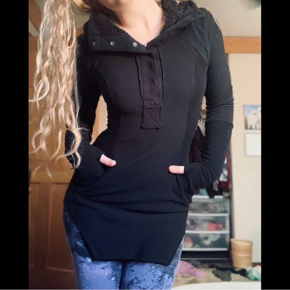 Crossfox Pullover Sentinel